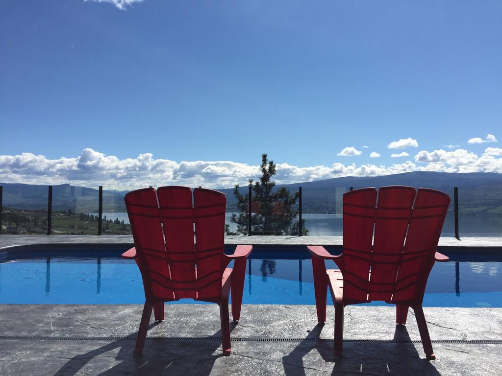 Mission Hill Lake View Villa West Kelowna Exterior photo