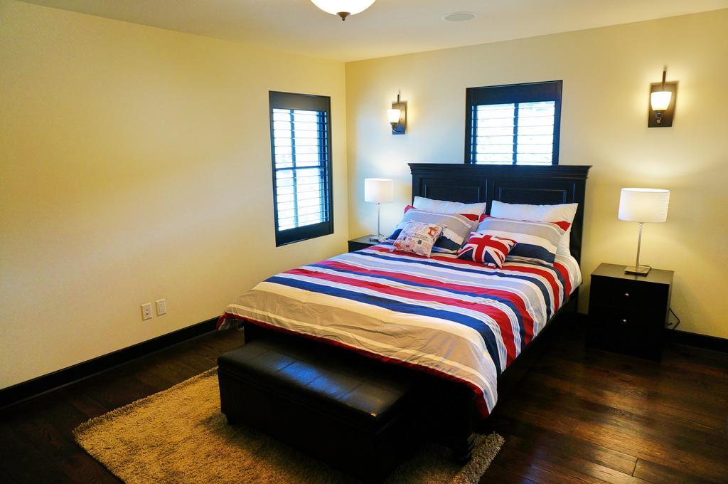 Mission Hill Lake View Villa West Kelowna Exterior photo